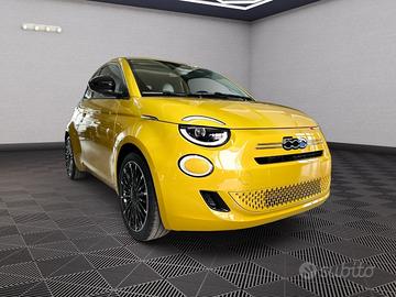 Fiat 500 Berlina Hybrid Icon