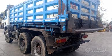 Scania 124c 420 demolito