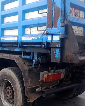 Scania 124c 420 demolito