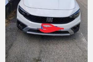 fiat tipo cross edizione limitata red