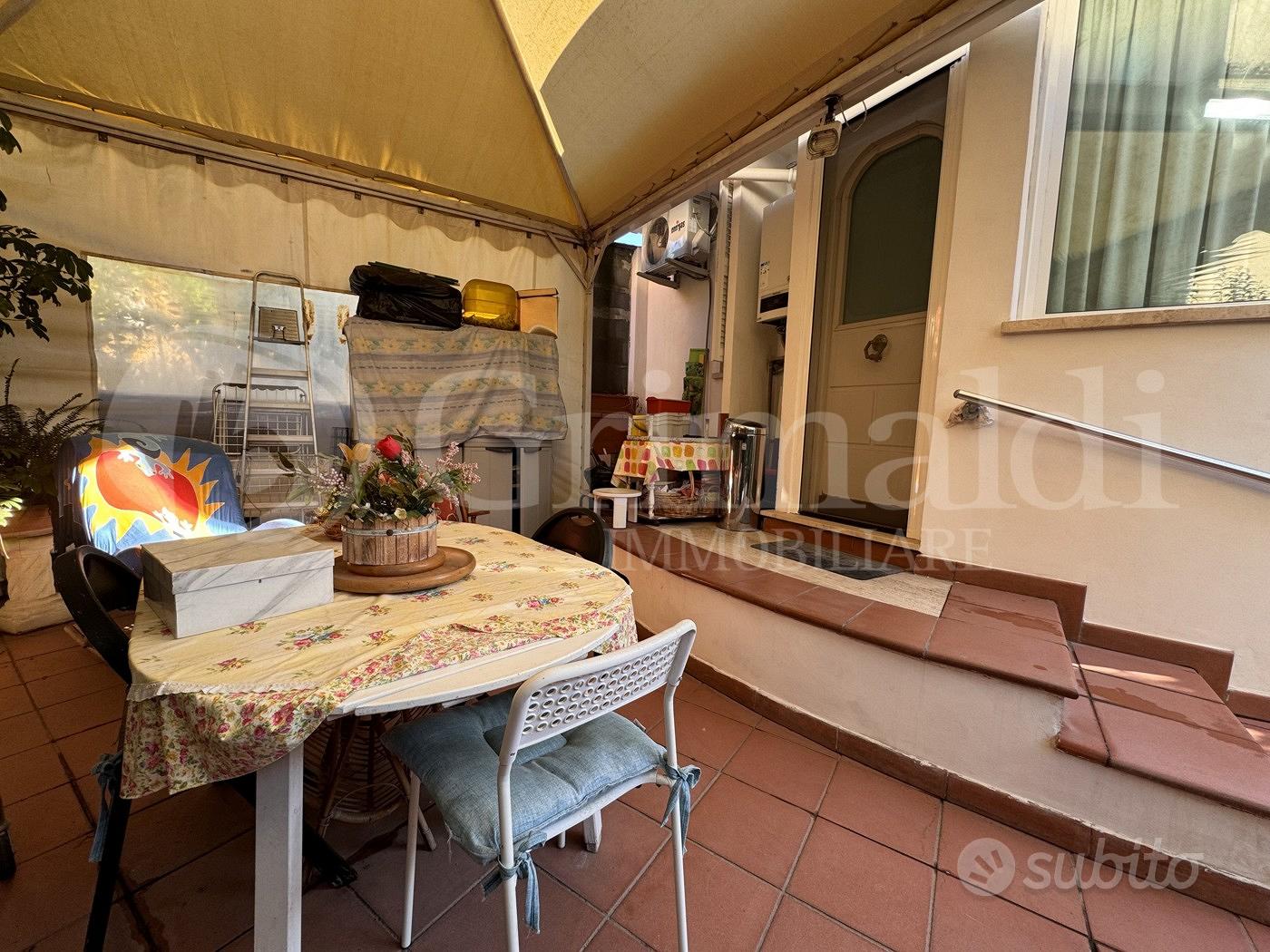 1-soban stan, 77 m²