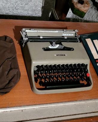 Olivetti lettera 22