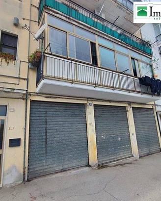 Appartamento di 146 m² con più di 5 locali e box a