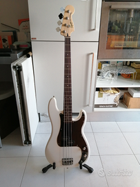 Fender Squier precision basso