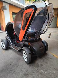 Twizy ZE Sport 80 Guidabile dai 16 anni 