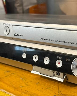 Registratore DVD E VHS Panasonic DMR-ES35V