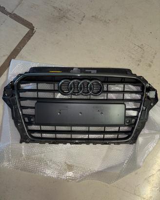 MASCHERINA AUDI ORIGINALE