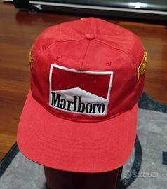 Cappello Ferrari 