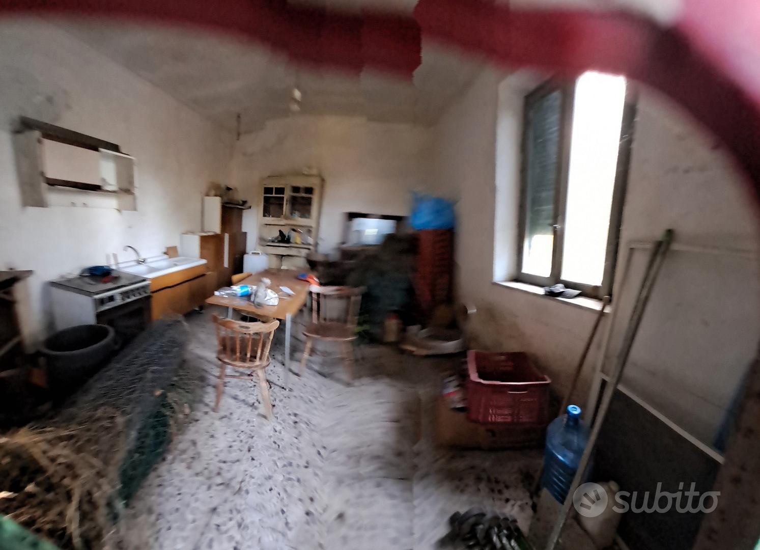 terreno con rustico accatastato per 44 mq - Vista 3