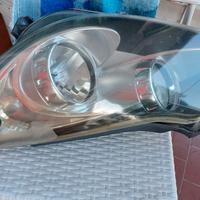 faro opel corsa D 2010