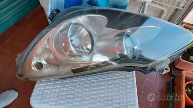faro opel corsa D 2010