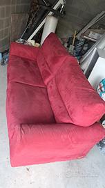 Divano rosso poltronesofà