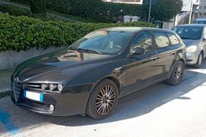 Alfa Romeo 159 1.9 JTDm 150CV "Distinctive SW"