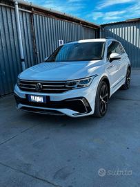 VW 2.0 TDI 200 CV SCR DSG 4MOTION R-Line