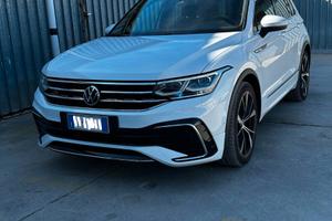 VW 2.0 TDI 200 CV SCR DSG 4MOTION R-Line