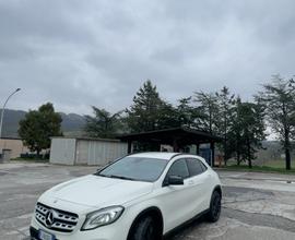 Mercedes Gla220d 4matic