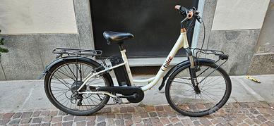 bicicletta pedalata assistita 