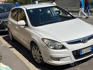 HYUNDAI i30 - 2010