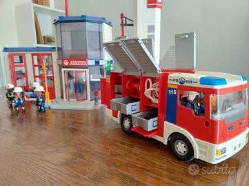 Playmobil stazione pompieri e autopompa 