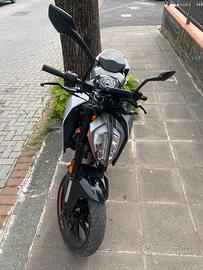 KTM Duke 125