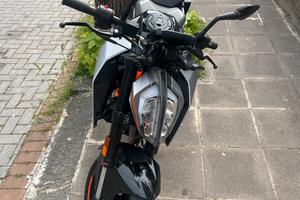 KTM Duke 125
