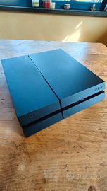 PlayStation 4 - 500gb. 