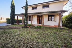 VILLA SINGOLA A RONCOFERRARO