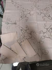 tovaglietta quadrata  bianca  di lino