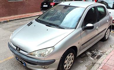 Auto PEUGEOT 206 1.4 HDi eco (2A8HZF)