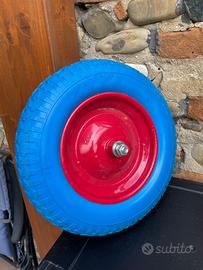 Ruota anti foratura per carriola