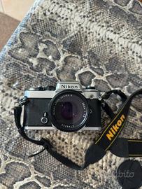 Macchina fotogrfica Nikon FE