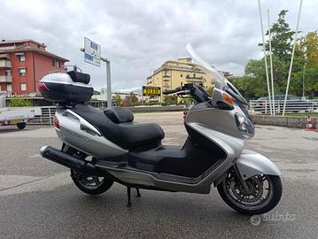 SUZUKI Burgman 650 BURGMAN 650