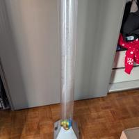 specchio da camera e lampada con i pesci a luci