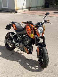 KTM Duke 125 Rockstar