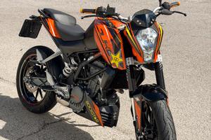 KTM Duke 125 Rockstar