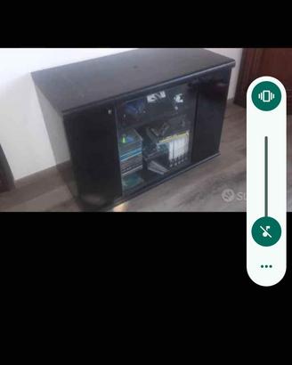 mobile TV in legno nero