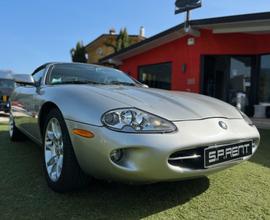 Jaguar XK XK8 4.0 Convertibile/service book