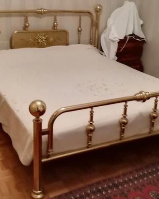 LETTO IN OTTONE