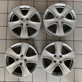 Cerchi in lega da 16 originali renault