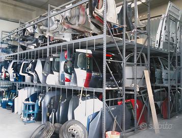 Sportelli/Paraurti/Portellone Ricambi auto 