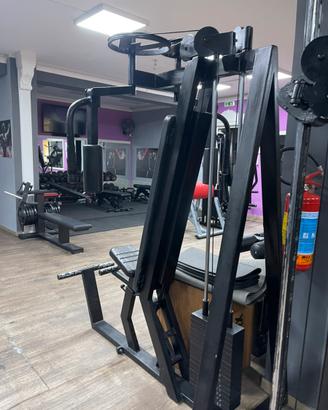 Pectoral machine