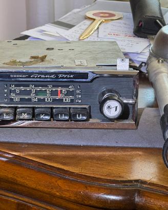 Autoradio d’epoca Becker Grand Prix anni 60/70