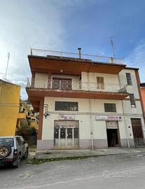 Casa singola su 3 piani