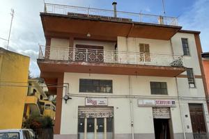 Casa singola su 3 piani