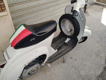 vespa 50 special