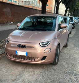 Fiat 500e 3+1 42kwh (come nuova)