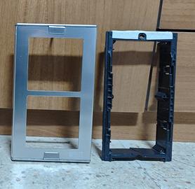 TELAIO CON CORNICE PER 2 MODULI  URMET 1148/62