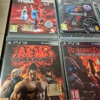  PS3 Slim (500GB), 2 Joypad Sony, 12 Giochi
