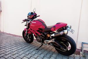 Ducati Monster 696 - 2002