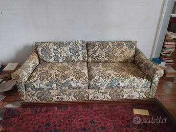 Divano 2 posti in legno con motivo floreale